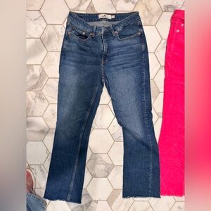 Vineyard Vines Dark Blue jeans. Never been worn!